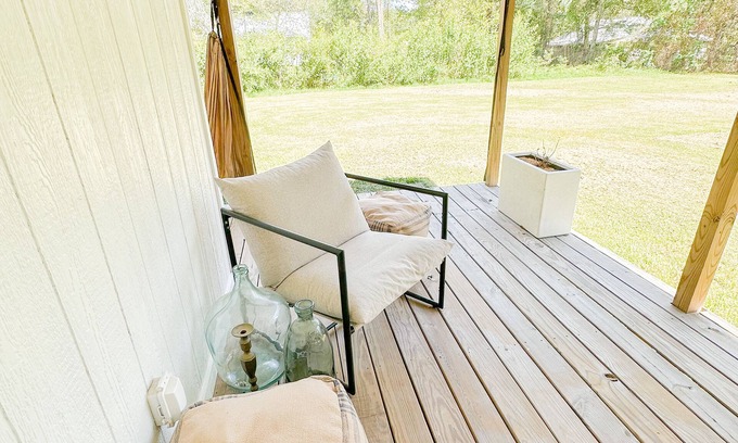 Porter Cottage | Welcoming Tiny House Perfect for Family Retreats