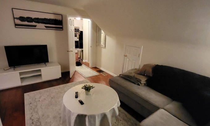 Kensington-Cedar Cottage House | Charming Two-Bed Retreat Just Minutes from Downtown
