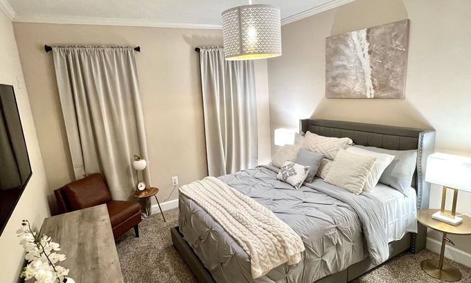 Lindbergh Apartment | Inviting Two Bedroom Retreat in Buckhead Near Attractions