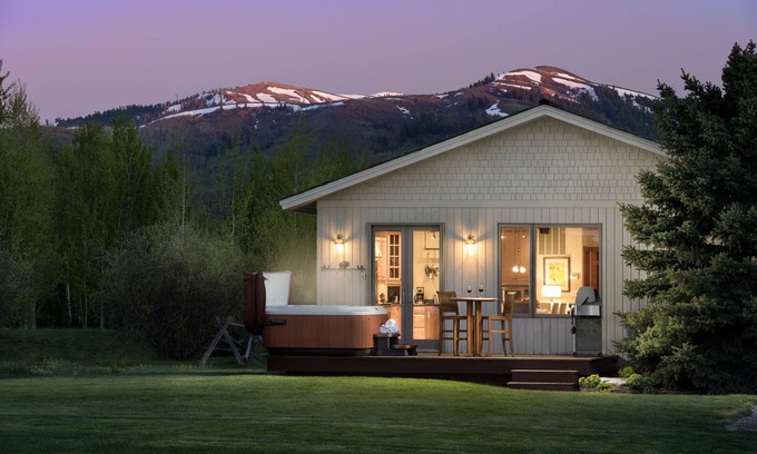 South Park House | Inviting Guesthouse with Spa & Hot Tub - Rated 10/10
