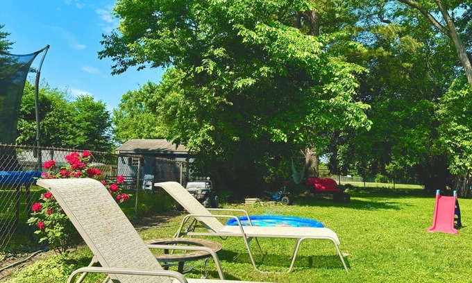 Wallingford House | Inviting Retreat with Large Yard near Swarthmore & PHL