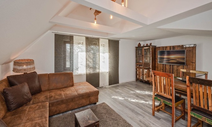 Heringsdorf Apartment | Elegant Heringsdorf Apartment with Ocean View, Steps to Beach