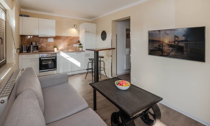 Heringsdorf Apartment | Prime Oceanfront Apartment Deck 1 Near Heringsdorf Beach