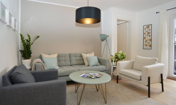 Innsbruck Apartment | Inviting Innsbruck-Vill Apartment with Spa and Pool Access