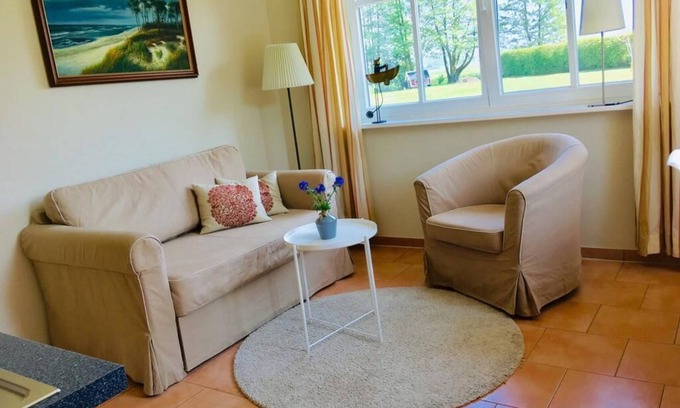Wieck auf dem Darss Apartment | Charming Vacation Apartment with Spa Near Wieck a. Darß
