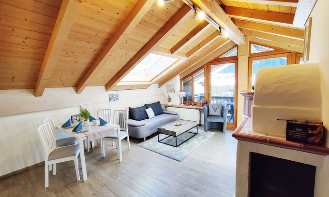 Ruhpolding Apartment | Guest Rated: Cozy 2-Bedroom Apartment with Balcony & Fire