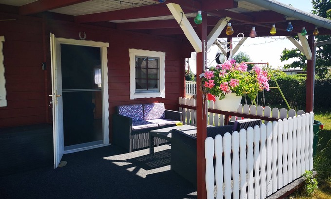 Lauta Cabin | Charming Cabin Retreat Amidst Lusatian Lakeland Wonders