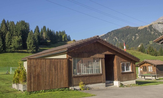 Adelboden House | Pet-Friendly 3½ Bedroom Holiday Home for Up to 7 Guests