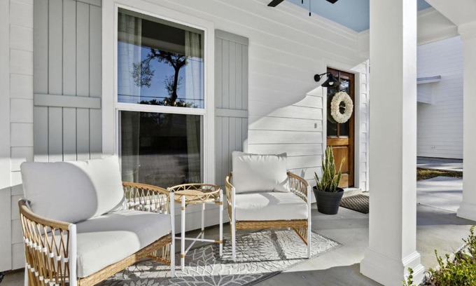 Bay St Louis House | Inviting Vacation Rental Near Beach & Dining in Bay St Louis