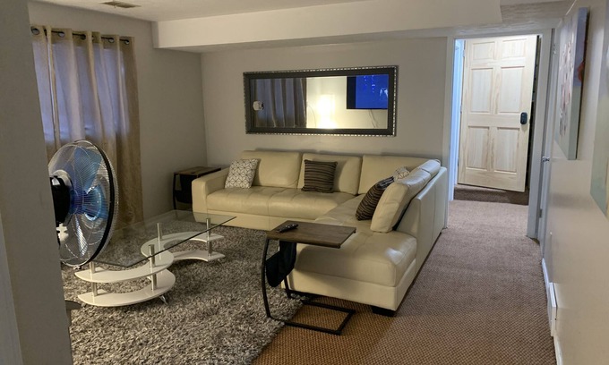 Canton Bed & Breakfast | Comfortable Vacation Unit Near Hall of Fame with Kitchen