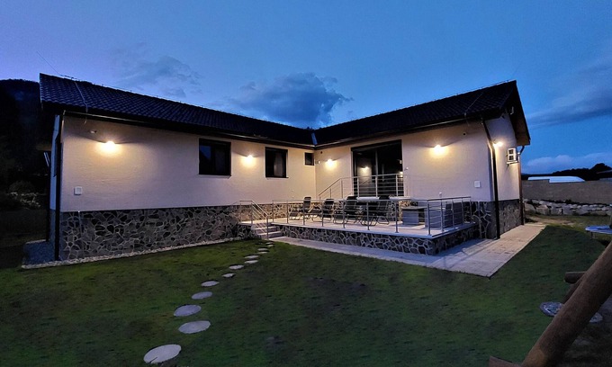 Liptovska Anna Villa | Charming Villa in Liptov Near Top Resorts and Attractions