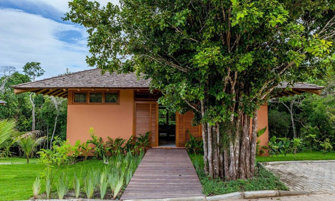 Trancoso House | Cozy village harmonized with Feng Shui principles.