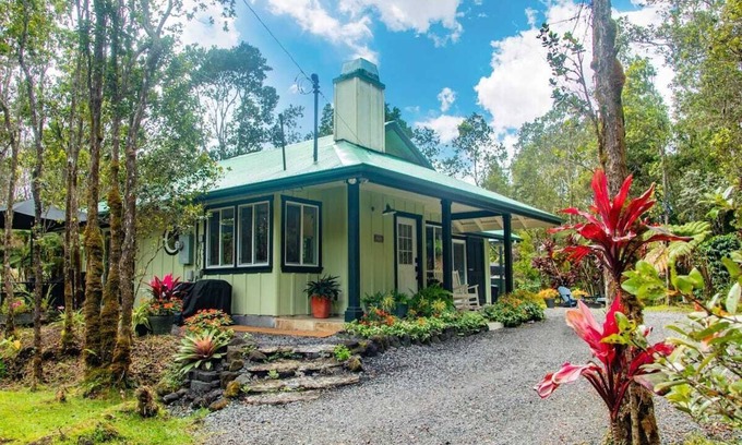 Royal Hawaiian Estates Cabin | Top-Rated Volcano Cottage with Family-Friendly Amenities