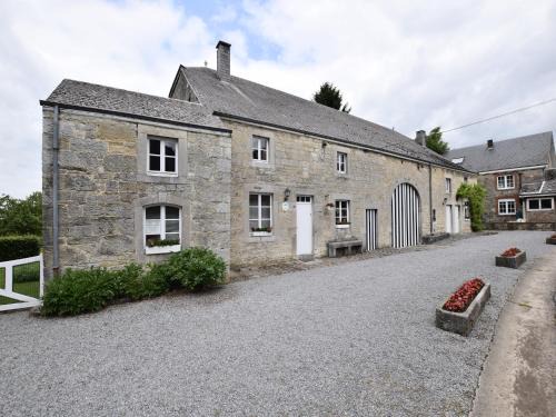 Weris House | Charming Cottage in Weris with Private Garden and Family Fun