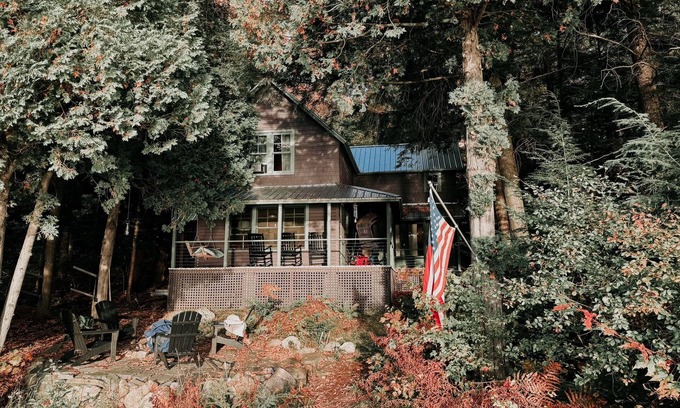 Malone Cabin | Inviting Waterfront Lake Cabin - Long Lost Lodge, Adirondacks