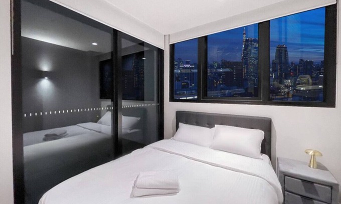 West Melbourne Apartment | Cozy west Melbourne 2b apartment