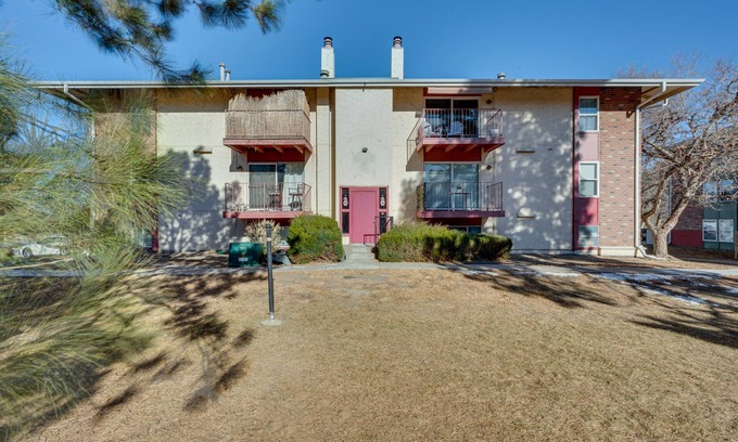 North Westminster Condo | Inviting Westminster Condo: Pool, Spa & 14 Mi to Denver