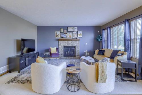 McArdle House | Inviting Winter Escape with Family-Friendly Amenities