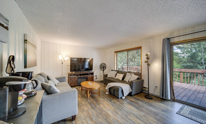 Worley Cabin | Charming Worley Cabin: Lake Access and Pet-Friendly Oasis