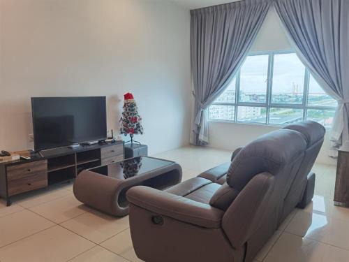 Bintulu Apartment | CozyHomes at The Peak