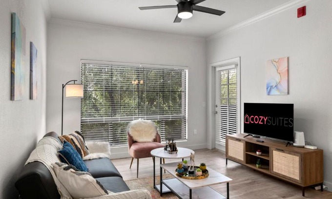 Chandler Apartment | Relaxing Retreat at CozySuites Chandler: Pools & Jacuzzi