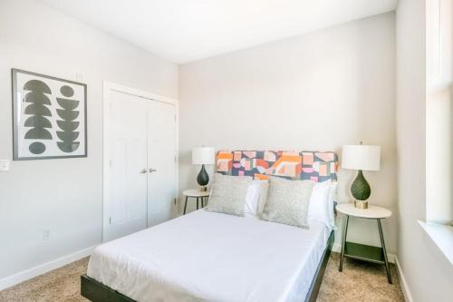 Music Row Apartment | Charming Music Row Condos with Parking for Families & Pets