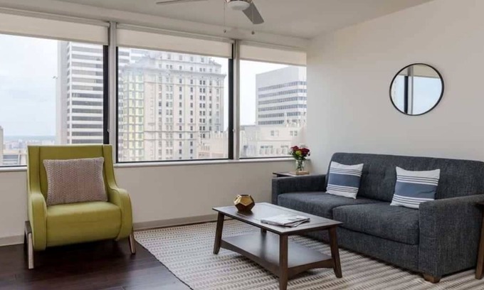 Downtown Dallas Apartment | Stylish 2BR Condo on Elm St | Pet Friendly & Accessible