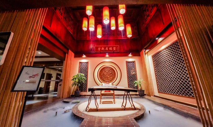 Yuhang District Hotel | Convenient Stay at CQJ Lestay Hotel with Breakfast Included