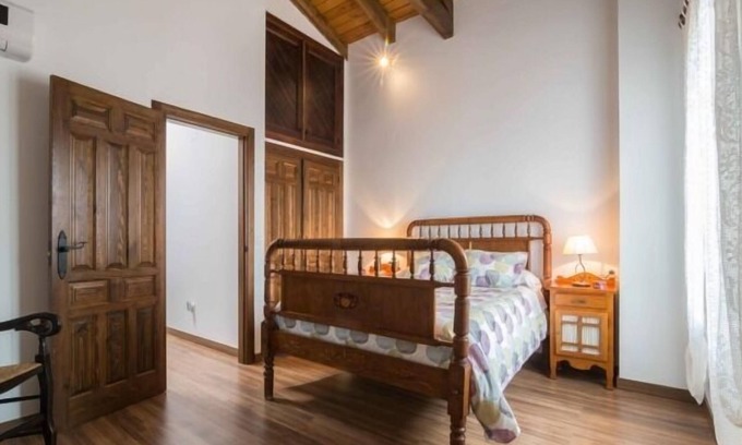 Canaleja Cottage | Relax at CR El Charquillo Isidro with Ocean View & Pool