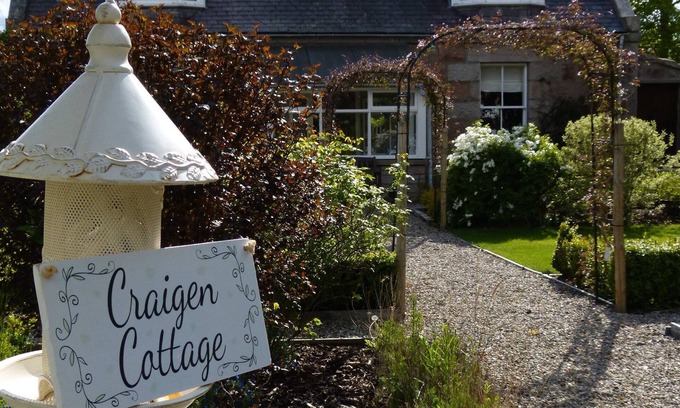 Ballater Cottage | Historic Craigen Cottage with Enclosed Gardens in Ballater