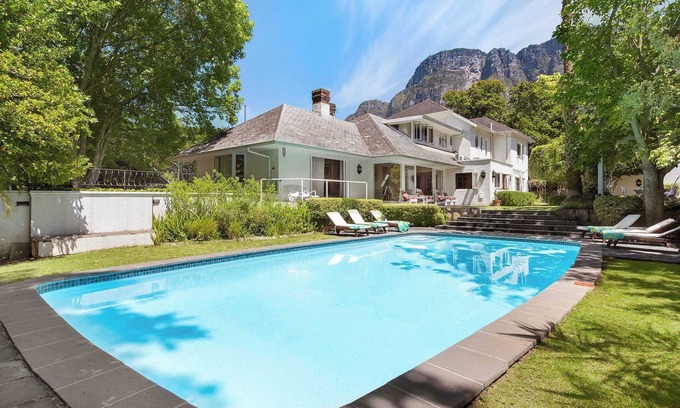 Newlands Villa | Discover Craiglea Villa - Family-Friendly Newlands Retreat