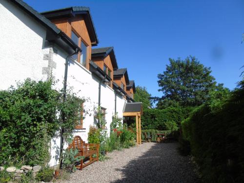 Invermoriston Bed & Breakfast | Experience Craik Na Dav B&B: 4-Star Comfort & Family Friendly