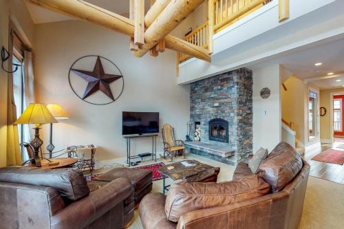 Big Sky Meadow Village Apartment | Top-Rated Crail Creek 607 with Pool and Child-Friendly Amenities