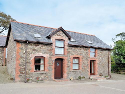 Buckland Brewer House | Pet-Friendly Retreat at Craneham Court – Rated 8/10