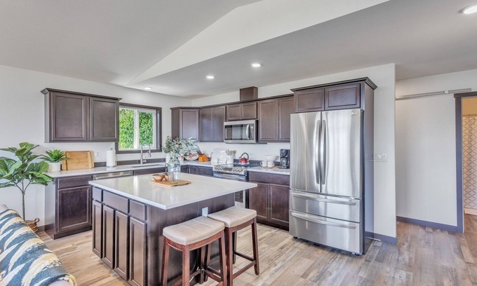 Greenbank House | Exceptional Cranes Landing Beach Home with Oceanfront Views