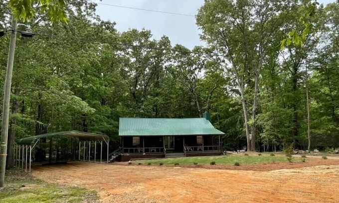Oakland Cabin | Adventure Awaits: Fishing, Hunting & ATV Trails Getaway