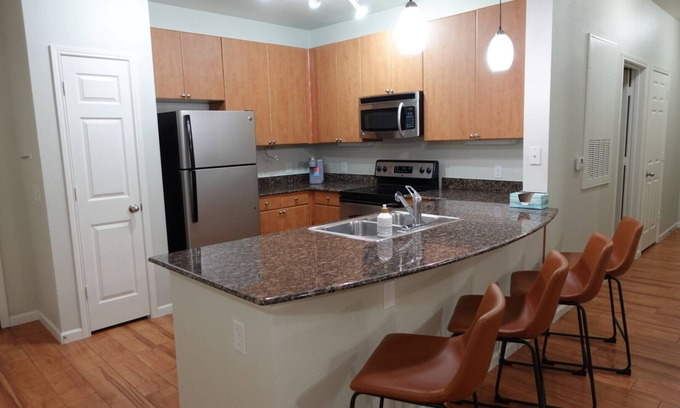 Forest Lake Condo | Relaxing Crashing Tide Condo with Pool and Hot Tub Access