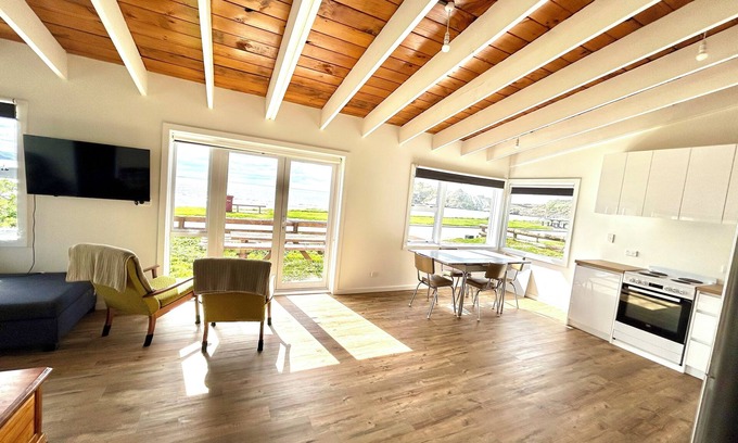 Castlepoint House | Unbeatable Ocean View at Crayfish Cove Castlepo