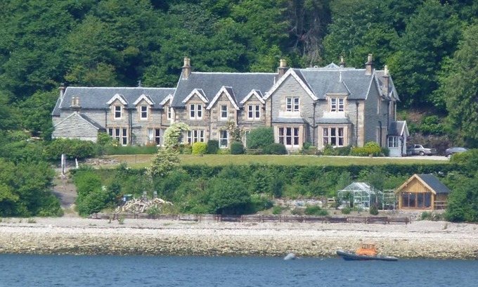 Onich House | Discover Creag Mhor Lodge: A 4-Star Family Retreat