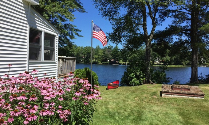 East Andover House | Create Lasting Memories at Our Relaxing Ocean View Retreat