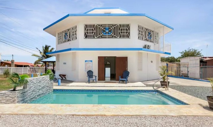 El Combate House | Create Unforgettable Memories in Our Unique Villa Retreat