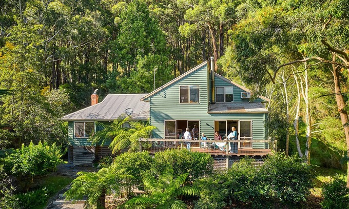 Warburton House | Experience Create@Warburton: Craft, Bike & Relax in Comfort