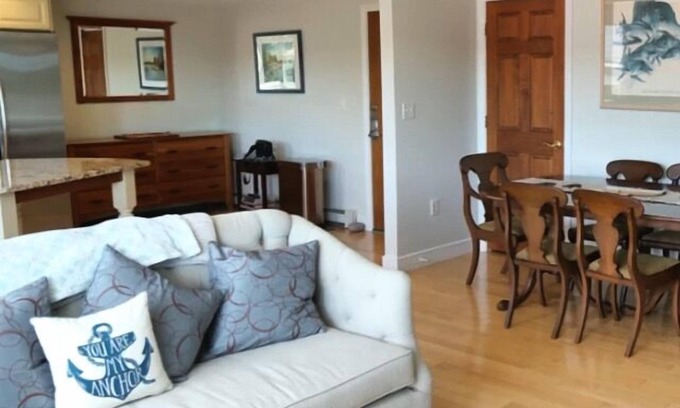 Humarock Apartment | Oceanfront Guest Suite with Pool and Breakfast Included