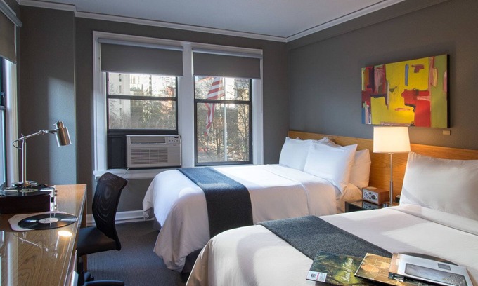 Downtown Seattle Hotel | Artistic Retreat in Seattle Downtown - Steps from Pop Culture