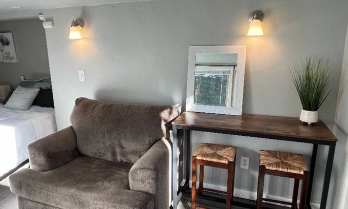 Greenwood Apartment | Relaxing Creek-Front Craftsman with Hot Tub & Breakfast