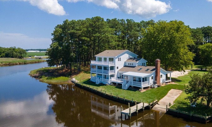 Temperanceville House | Waterfront Oasis at Creek House - Perfect for Family Getaways