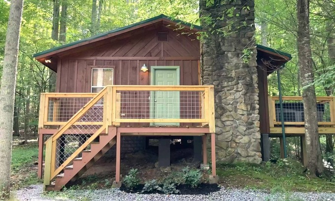 Cosby Cabin | Idyllic Creekside Couple's Retreat with Pool and Spa