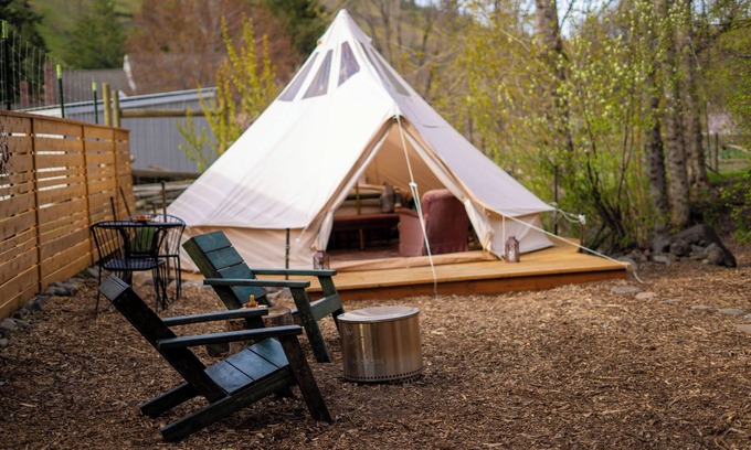 The Dalles Cabin | Creekside Glamping Experience-Luxurious Tent, Farm Animals, Outside Bath, Nature