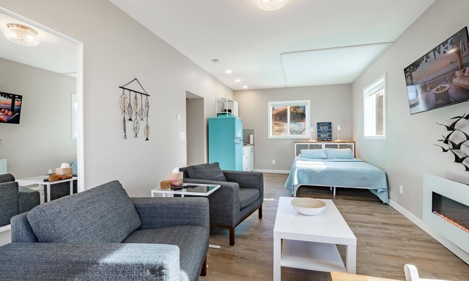 Birch Bay Apartment | Beachfront Creekside Studio with Ocean View & Kitchen