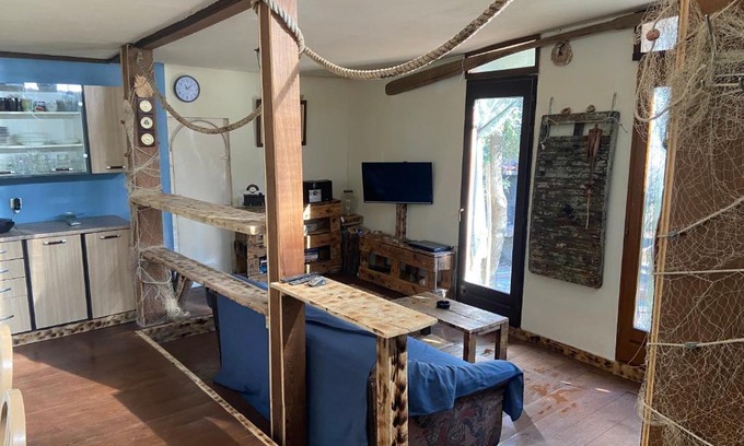 Predoscica Cabin | Experience Coastal Bliss at Cres Robinson Hotel